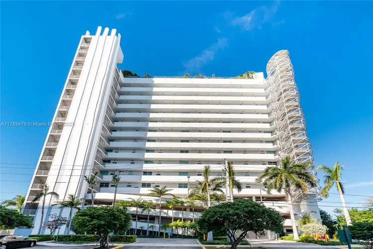 Space 01 Lofts #1101 image #26