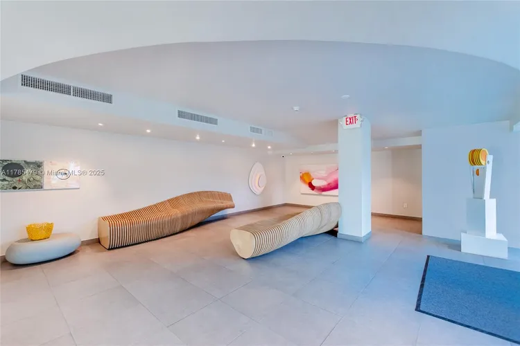 Space 01 Lofts #1101 image #28