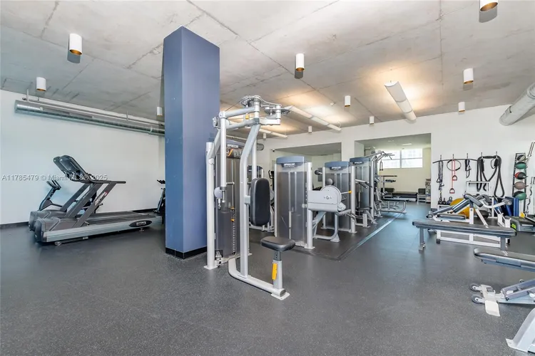 Space 01 Lofts #1101 image #33