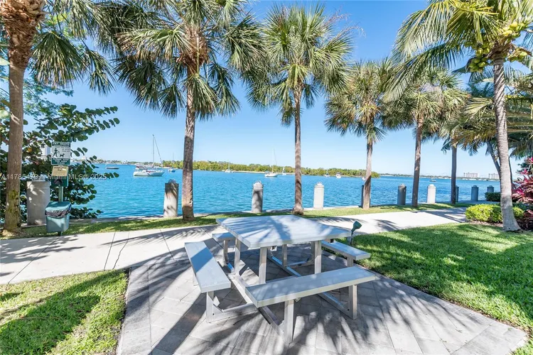 Space 01 Lofts #1101 image #35