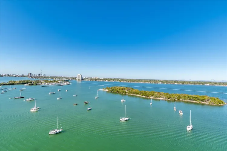 Space 01 Lofts #1101 image #38