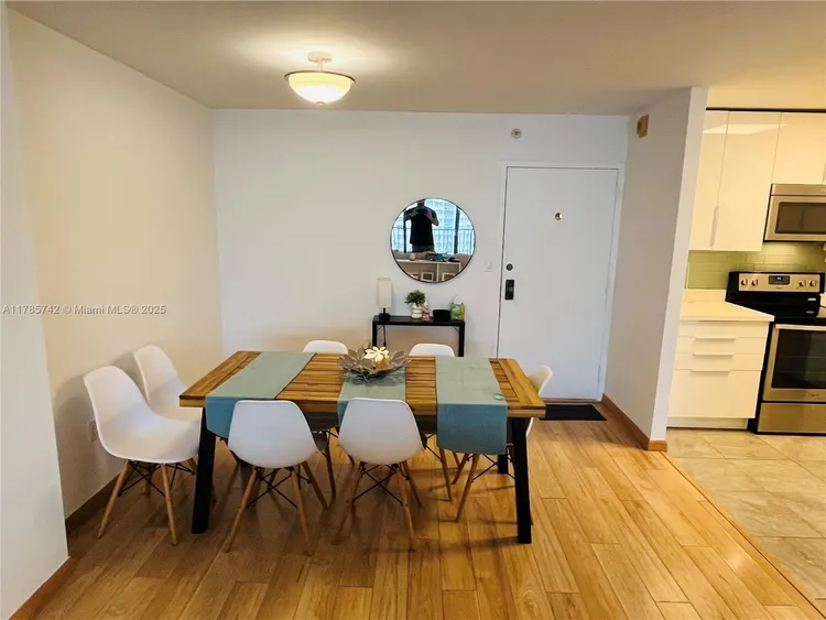 Costa Bella #811 image #6