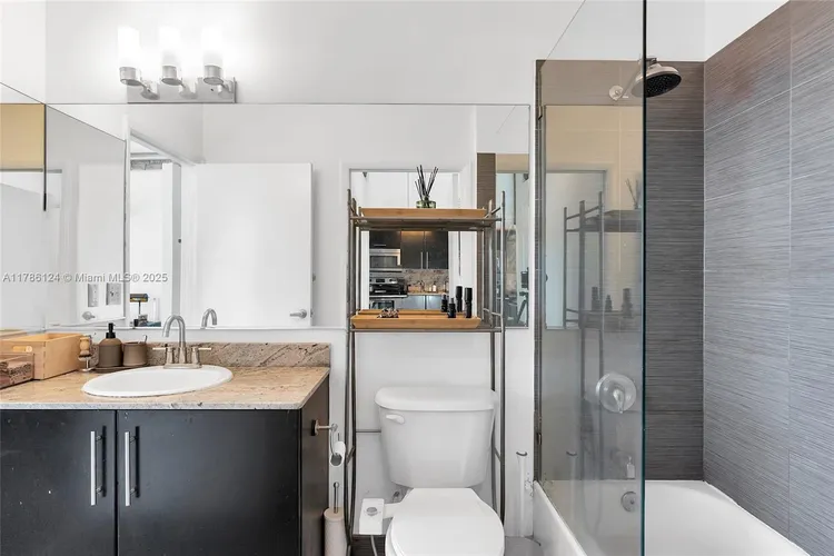 The Yorker #1103 image #9