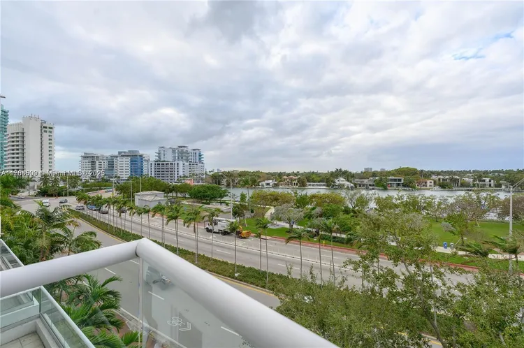 Casablanca Villas #510 image #16