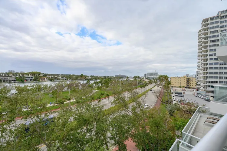 Casablanca Villas #510 image #17