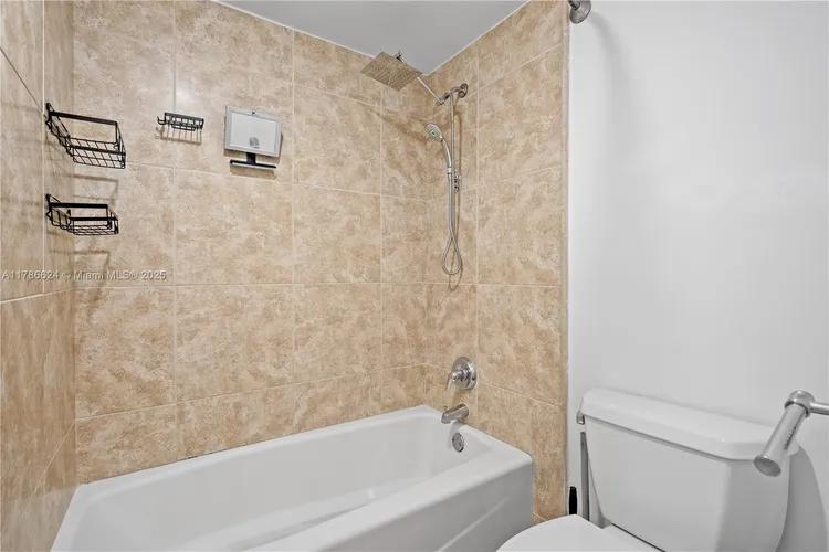 401 Blu Condo #PH101 image #18