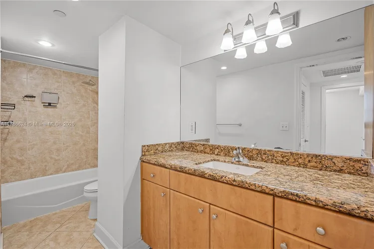 401 Blu Condo #PH101 image #19