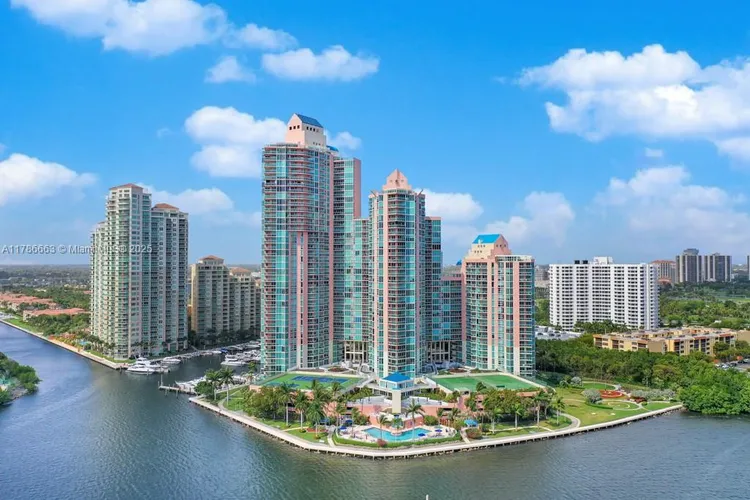 Hidden Bay #2310 image #26