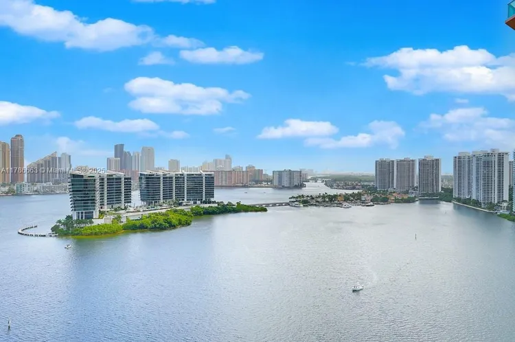 Hidden Bay #2310 image #35