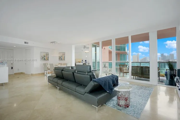 Hidden Bay #2310 image #6