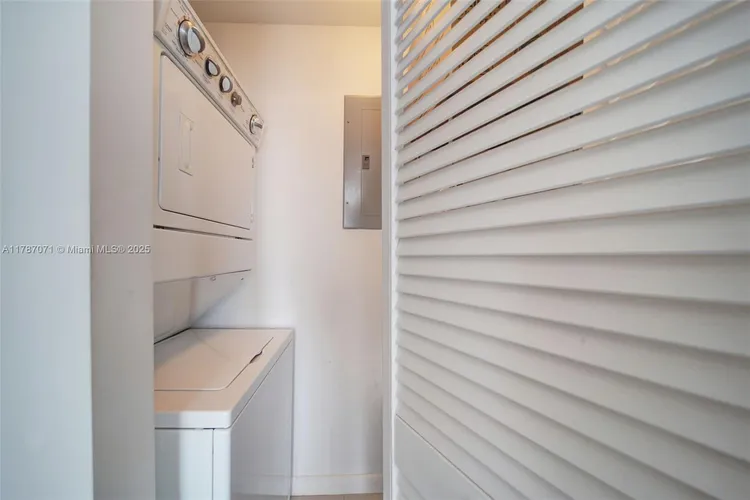 Vizcayne North Tower #3007 image #15