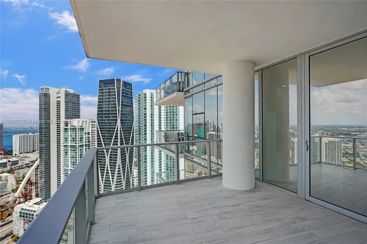 Paramount Miami Worldcenter #4502 image #11