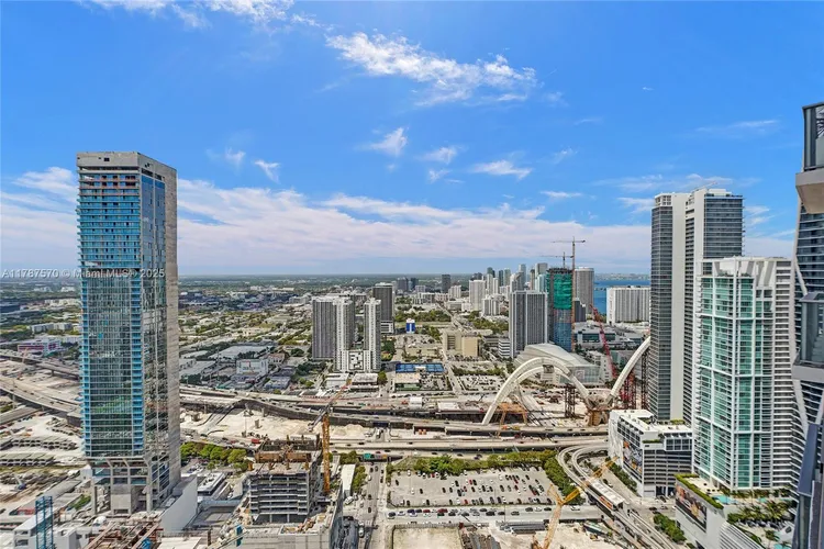 Paramount Miami Worldcenter #4502 image #12