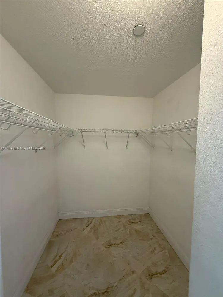 401 Blu Condo #700 image #15