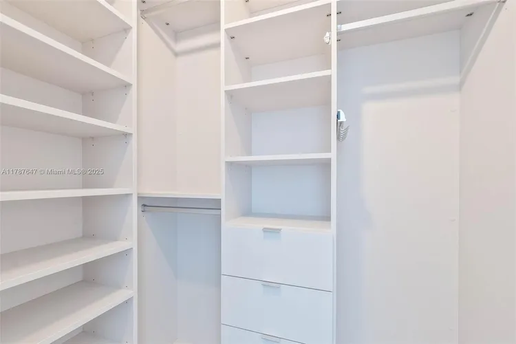 Five Park #2705 image #17