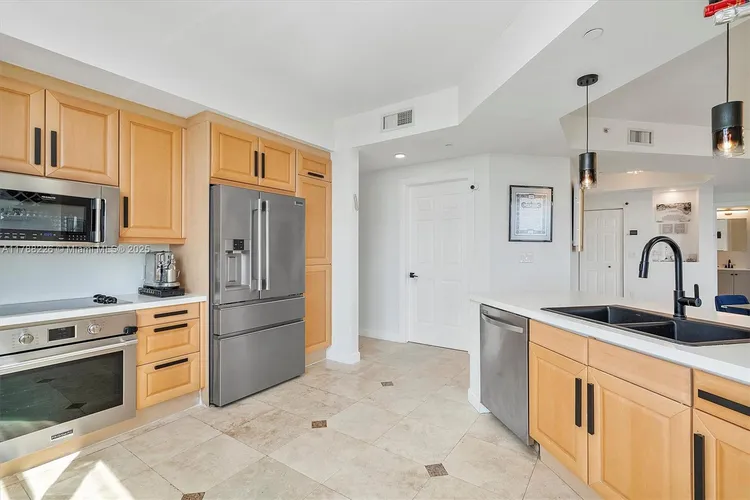 Carroll Walk #11D image #9