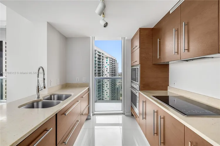 Icon Brickell III (W Miami) #3508 image #11