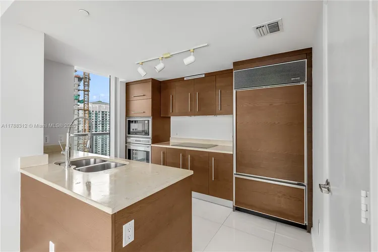 Icon Brickell III (W Miami) #3508 image #12