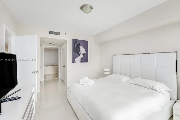 Icon Brickell III (W Miami) #3508 image #17