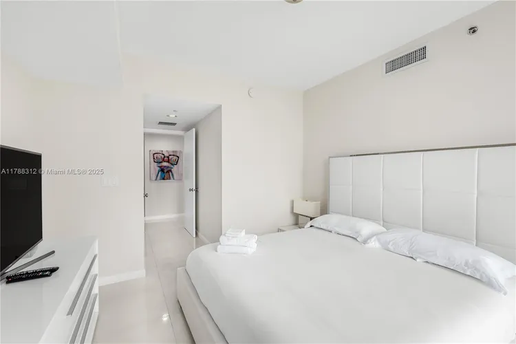 Icon Brickell III (W Miami) #3508 image #23