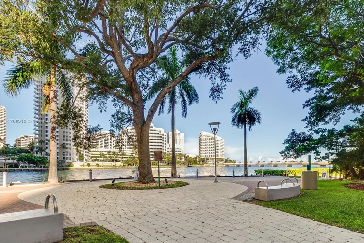 Icon Brickell III (W Miami) #3508 image #61