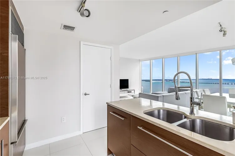 Icon Brickell III (W Miami) #3508 image #9