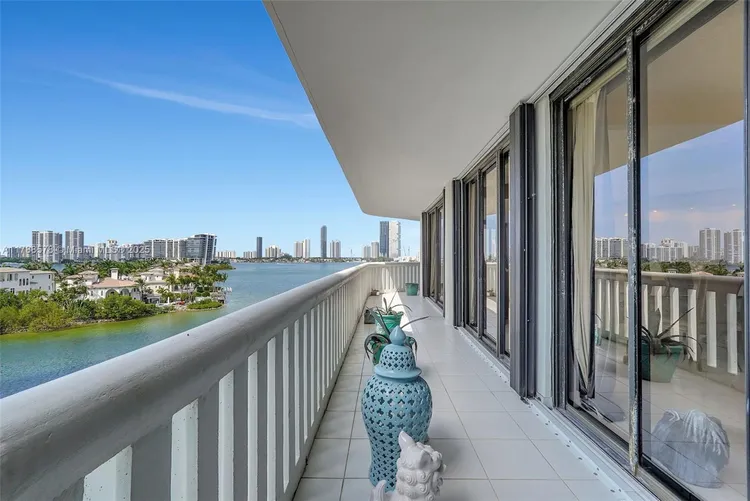 Williams Island 3000 #706 image #21