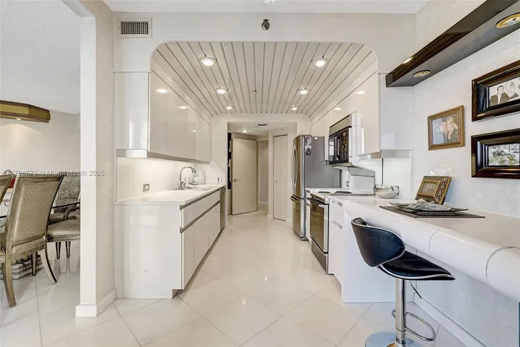 Williams Island 3000 #706 image #28