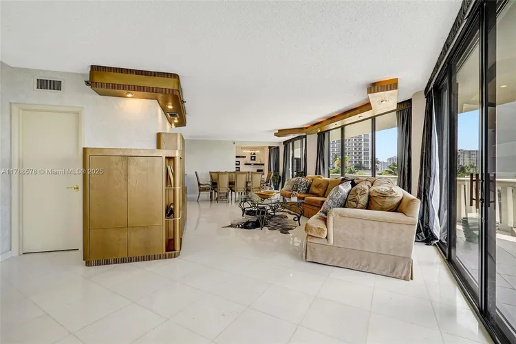 Williams Island 3000 #706 image #9