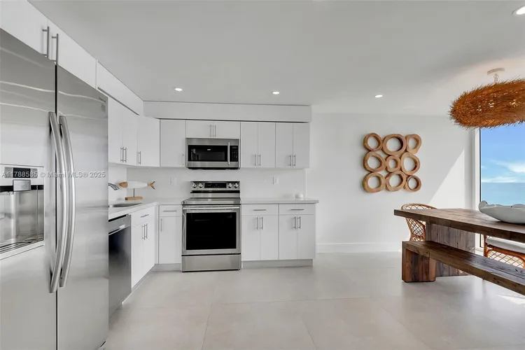 The Riviera Condo #1602 image #19