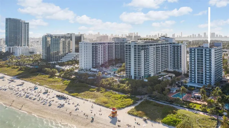 The Riviera Condo #1602 image #21