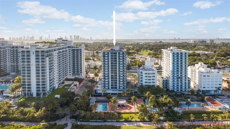 The Riviera Condo #1602 image #22