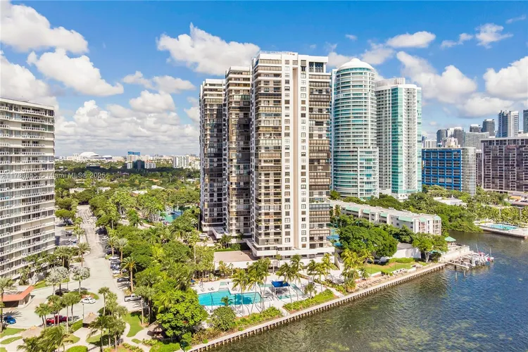 Brickell Bay Club #1717 image #23
