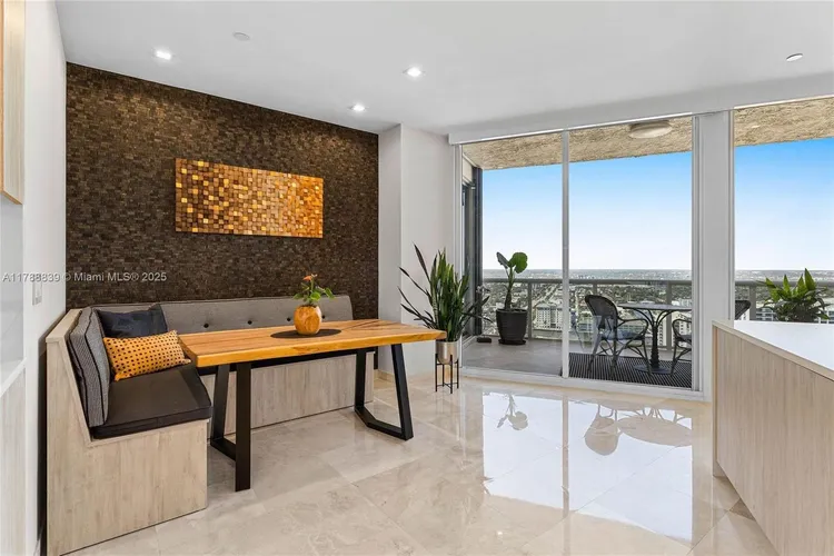 L'Hermitage South Tower #2603 image #11