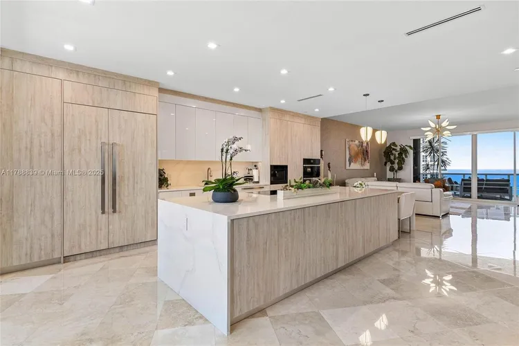 L'Hermitage South Tower #2603 image #13