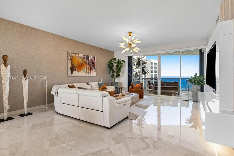 L'Hermitage South Tower #2603 image #14