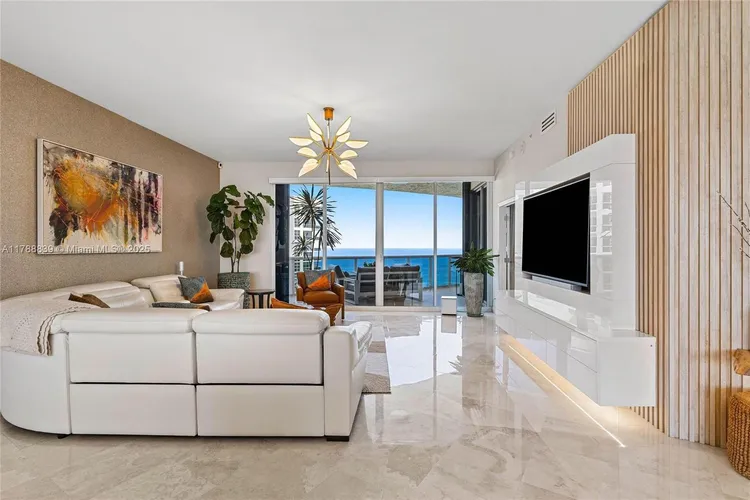 L'Hermitage South Tower #2603 image #16