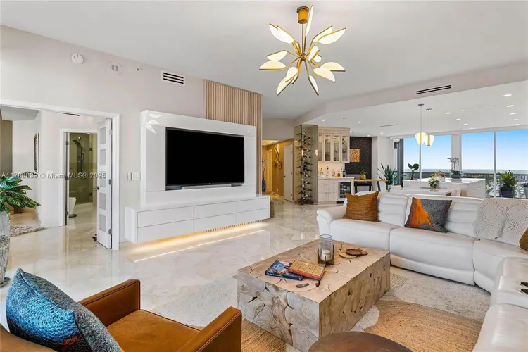 L'Hermitage South Tower #2603 image #18