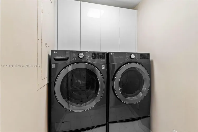 L'Hermitage South Tower #2603 image #26