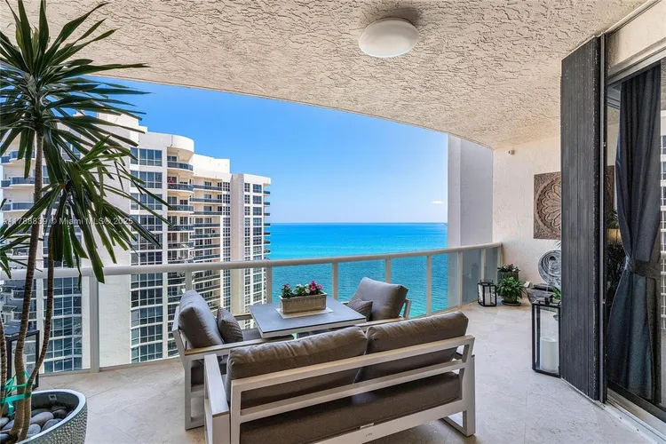 L'Hermitage South Tower #2603 image #33