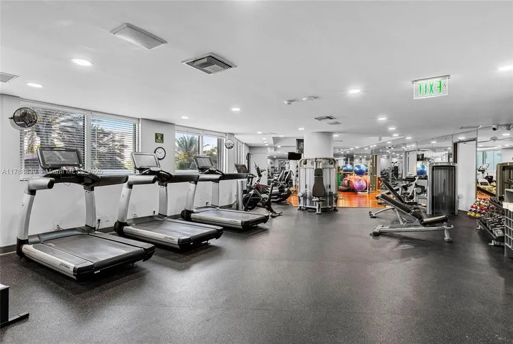 L'Hermitage South Tower #2603 image #36