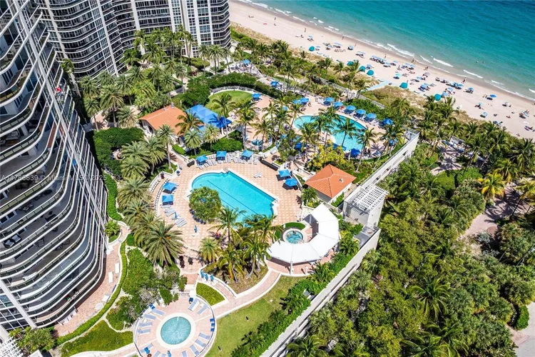 L'Hermitage South Tower #2603 image #47