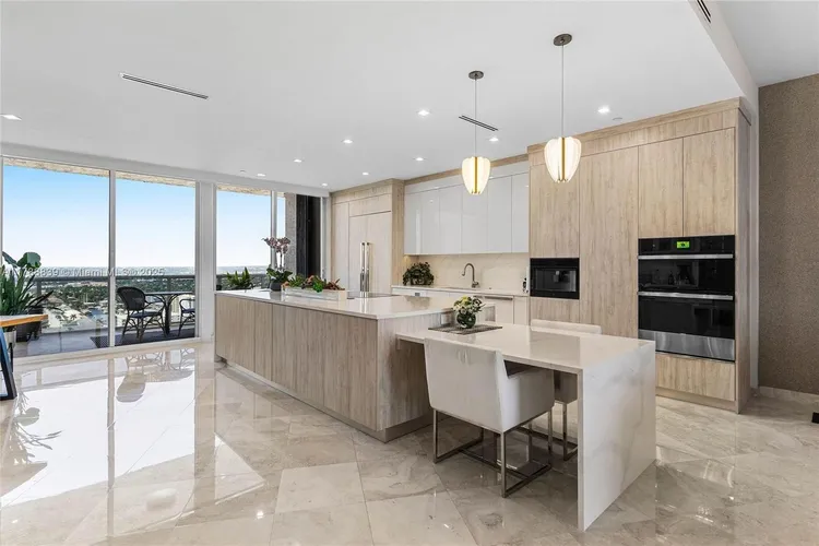 L'Hermitage South Tower #2603 image #6