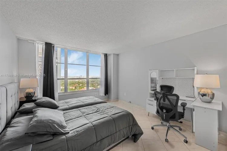 Tower 41 #1407 image #11