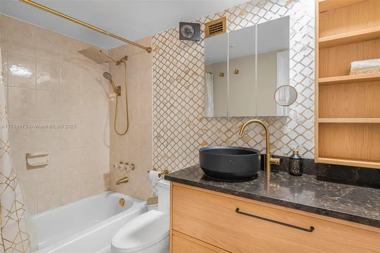 Tower 41 #1407 image #13