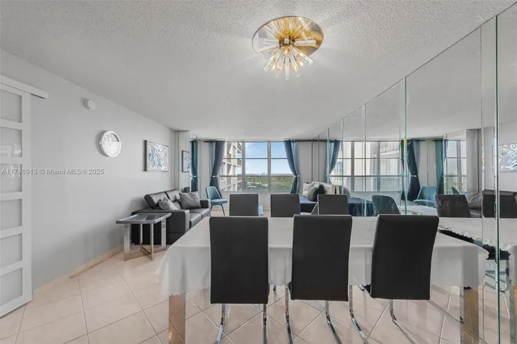 Tower 41 #1407 image #6