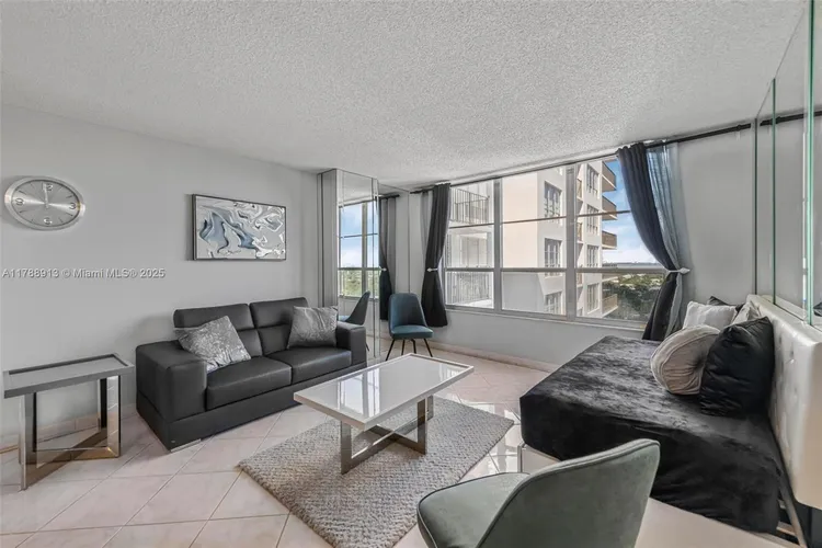 Tower 41 #1407 image #7