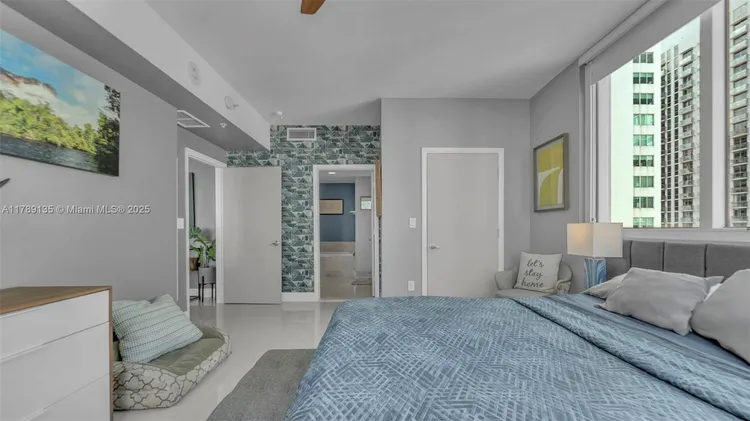 Vizcayne North Tower #1508 image #12