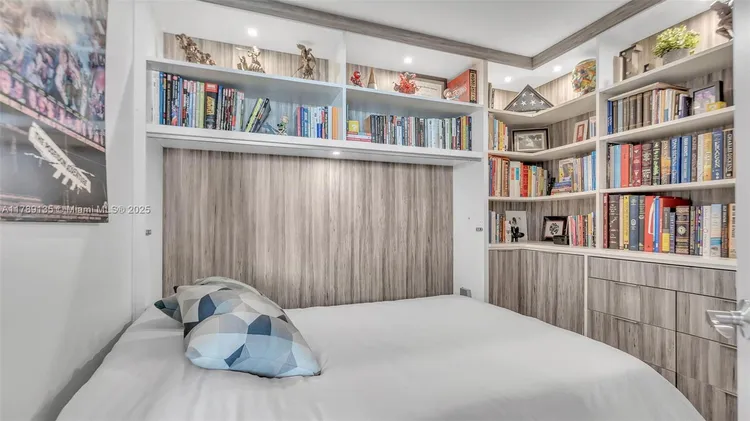 Vizcayne North Tower #1508 image #17