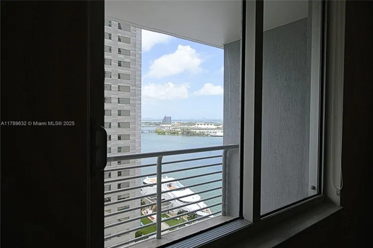 One Miami #1904 image #17